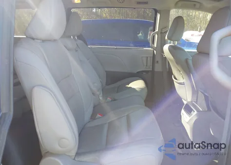 2015 Toyota Sienna Xle 8 Passenger из США, поврежденный, VIN 5TDYK3DC3FS614324